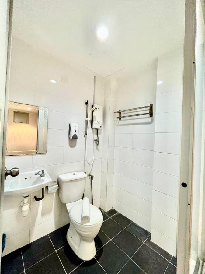 Hotel Zamburger Tengkera Melaka Ngoại thất bức ảnh