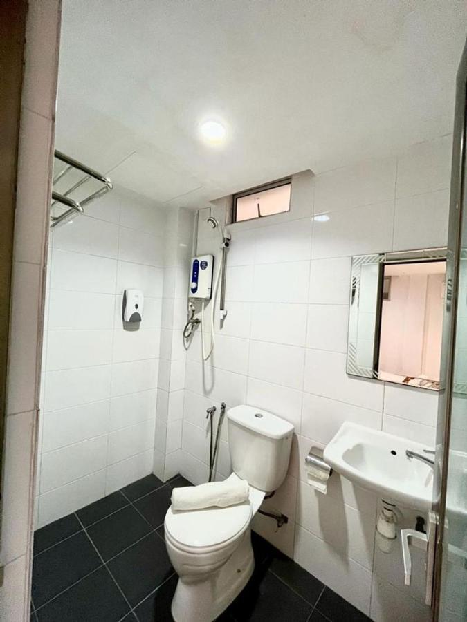 Hotel Zamburger Tengkera Melaka Ngoại thất bức ảnh